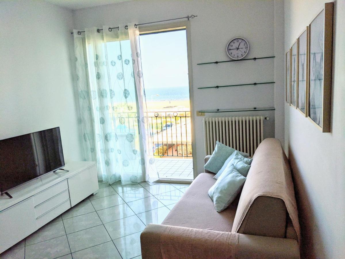 Appartamento A Riccione Con Balconcino Vista Mare Exteriér fotografie